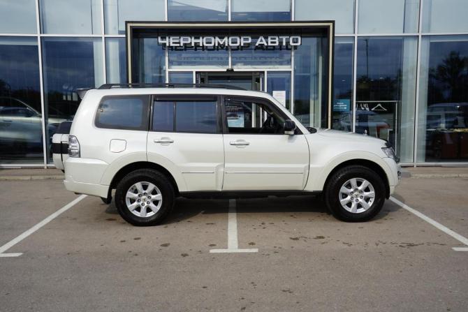 Mitsubishi Pajero IV Рестайлинг 2 с пробегом 2021 года, цена 3 490 000 рублей, 84050 км, внедорожник, Автокод Объявления