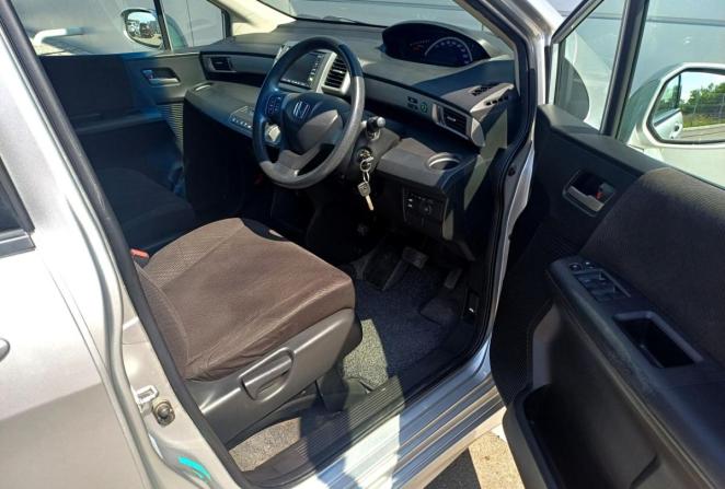 Honda Freed I с пробегом 2010 года, цена 1 115 000 рублей, 113375 км, компактвэн, Автокод Объявления