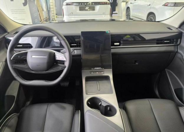 Jaecoo J6 с пробегом 2026 года, цена 2 299 000 рублей, 3000 км, внедорожник, Автокод Объявления