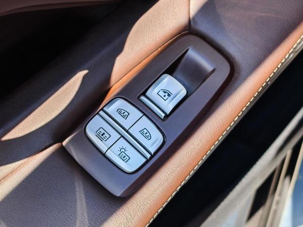BMW 7 серии VI (G11/G12) с пробегом 2017 года, цена 4 560 000 рублей, 130165 км, седан, Автокод Объявления