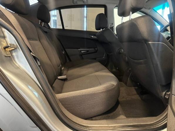 Opel Astra H Рестайлинг с пробегом 2014 года, цена 499 000 рублей, 187178 км, седан, Автокод Объявления