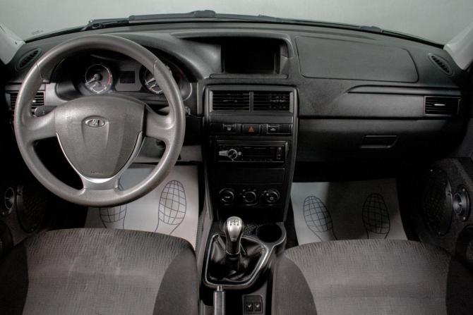 Lada (ВАЗ) Priora I с пробегом 2017 года, цена 639 000 рублей, 122090 км, хэтчбек, Автокод Объявления