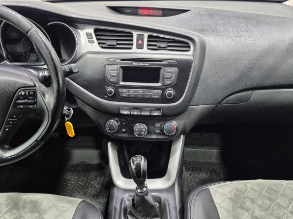 Kia Ceed II с пробегом 2013 года, цена 909 000 рублей, 138115 км, хэтчбек, Автокод Объявления