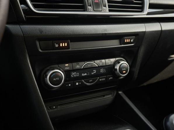 Mazda 3 III (BM) с пробегом 2014 года, цена 1 200 000 рублей, 90995 км, седан, Автокод Объявления