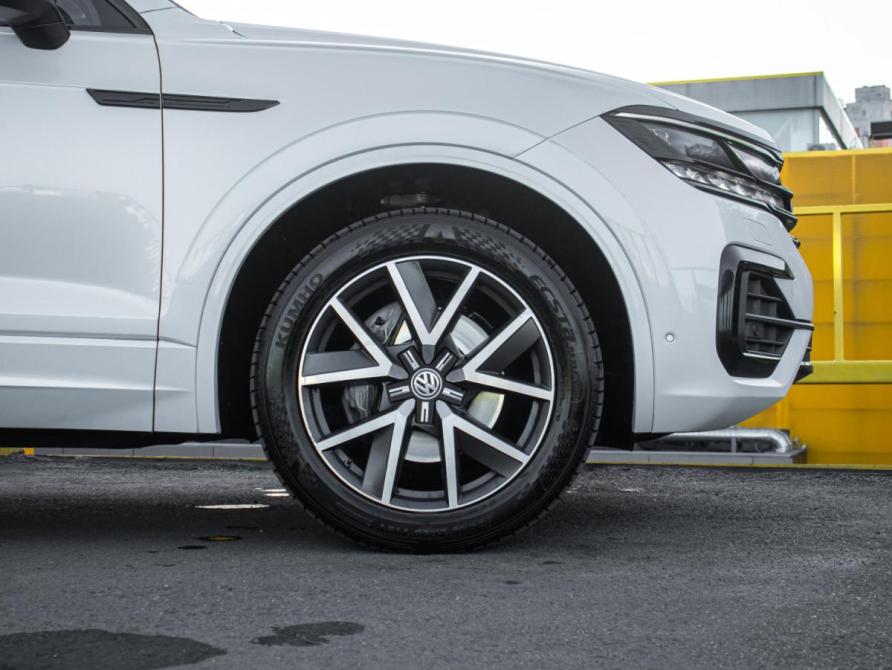 Volkswagen Touareg III Москва  - изображение 13