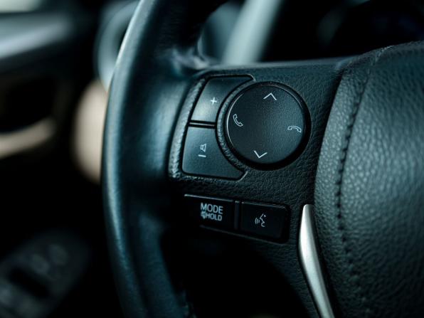 Toyota RAV4 IV (XA40) Рестайлинг с пробегом 2016 года, цена 2 399 000 рублей, 102763 км, внедорожник, Автокод Объявления