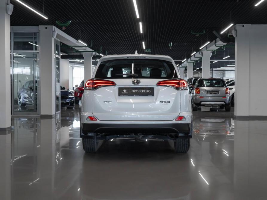Toyota RAV4 IV (XA40) Рестайлинг Москва  - изображение 6