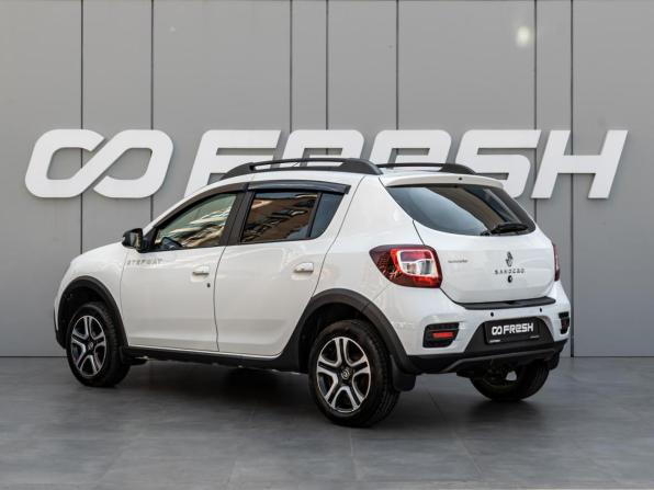 Renault Sandero II Рестайлинг с пробегом 2019 года, цена 1 239 000 рублей, 123905 км, хэтчбек, Автокод Объявления