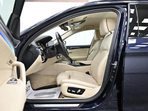 BMW 5 серии VII (G30/G31/G38) с пробегом 2018 года, цена 2 489 000 рублей, 84490 км, универсал, Автокод Объявления