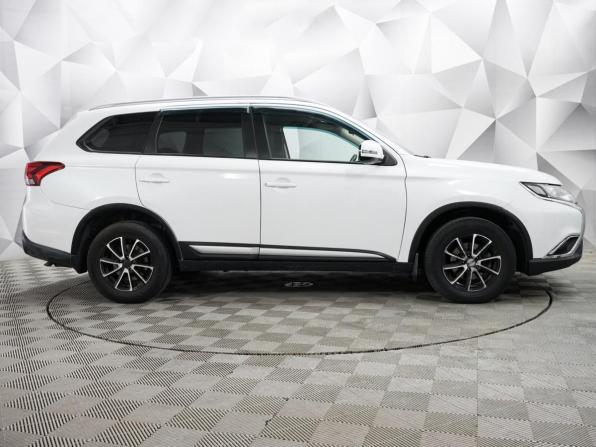 Mitsubishi Outlander III Рестайлинг 2 с пробегом 2017 года, цена 1 740 000 рублей, 193420 км, внедорожник, Автокод Объявления