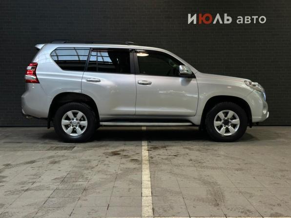 Toyota Land Cruiser Prado 150 Series Рестайлинг 1 с пробегом 2014 года, цена 2 930 000 рублей, 245081 км, внедорожник, Автокод Объявления