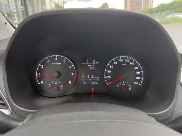 Hyundai Solaris II с пробегом 2018 года, цена 1 325 000 рублей, 78936 км, седан, Автокод Объявления