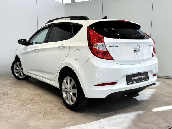 Hyundai Solaris I Рестайлинг с пробегом 2015 года, цена 1 085 000 рублей, 158249 км, хэтчбек, Автокод Объявления