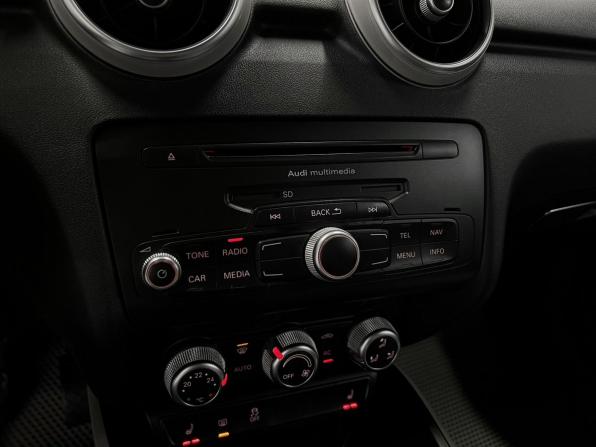 Audi A1 I (8X) с пробегом 2011 года, цена 845 000 рублей, 162347 км, хэтчбек, Автокод Объявления
