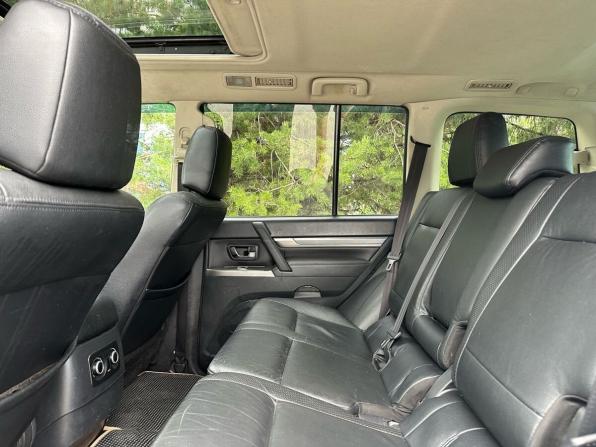Mitsubishi Pajero IV Рестайлинг 1 с пробегом 2012 года, цена 1 830 000 рублей, 323295 км, внедорожник, Автокод Объявления