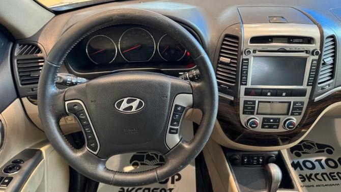 Hyundai Santa Fe II Рестайлинг с пробегом 2011 года, цена 1 349 000 рублей, 212621 км, внедорожник, Автокод Объявления