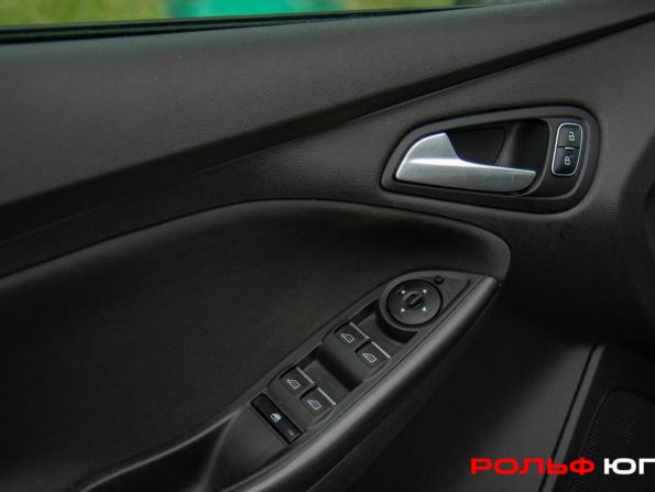 Ford Focus III Рестайлинг с пробегом 2016 года, цена 978 000 рублей, 148484 км, хэтчбек, Автокод Объявления