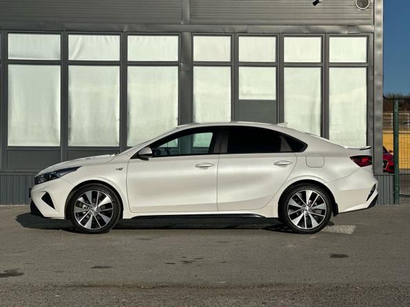 Kia Cerato IV Рестайлинг с пробегом 2021 года, цена 2 100 000 рублей, 53000 км, седан, Автокод Объявления