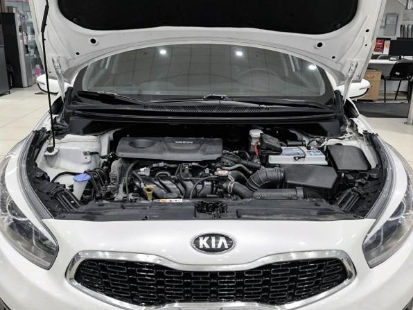 Kia Ceed II Рестайлинг с пробегом 2017 года, цена 1 370 000 рублей, 140887 км, хэтчбек, Автокод Объявления