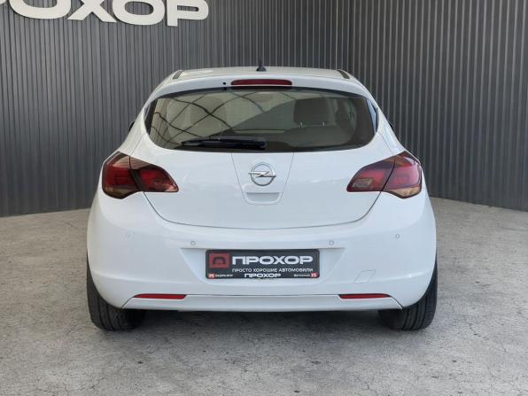 Opel Astra J с пробегом 2011 года, цена 507 000 рублей, 183102 км, хэтчбек, Автокод Объявления