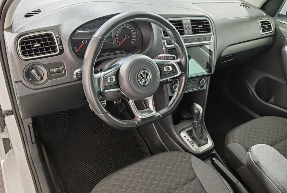 Volkswagen Polo V Рестайлинг Ярославль  - изображение 12