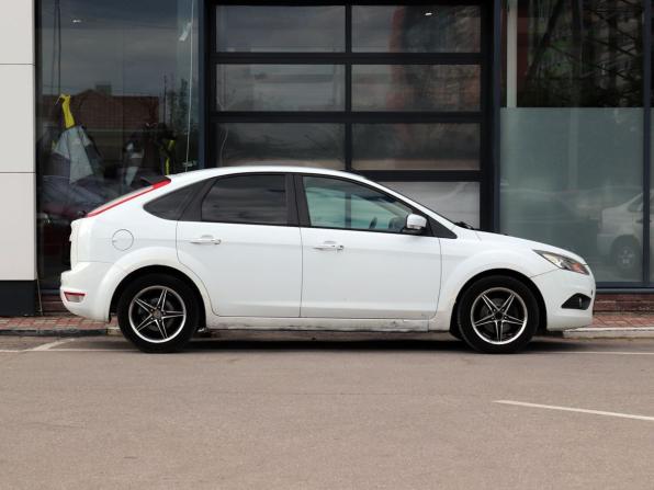 Ford Focus II Рестайлинг с пробегом 2010 года, цена 542 000 рублей, 215000 км, хэтчбек, Автокод Объявления