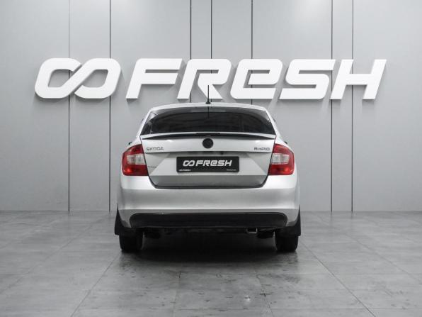 Skoda Rapid I с пробегом 2015 года, цена 949 000 рублей, 187444 км, лифтбек, Автокод Объявления