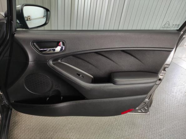 Kia Cerato III с пробегом 2014 года, цена 1 050 000 рублей, 211000 км, седан, Автокод Объявления