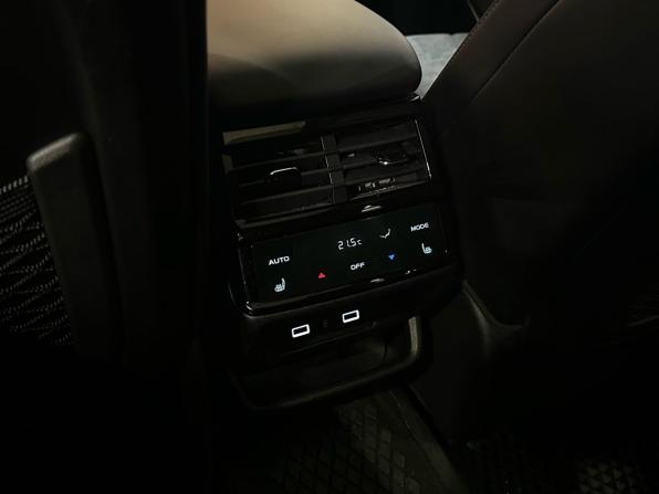 Geely Monjaro I с пробегом 2023 года, цена 2 649 000 рублей, 118121 км, внедорожник, Автокод Объявления