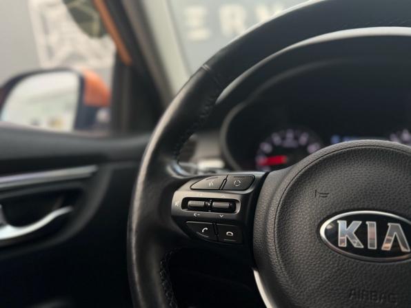 Kia Rio IV с пробегом 2019 года, цена 1 699 000 рублей, 43706 км, хэтчбек, Автокод Объявления