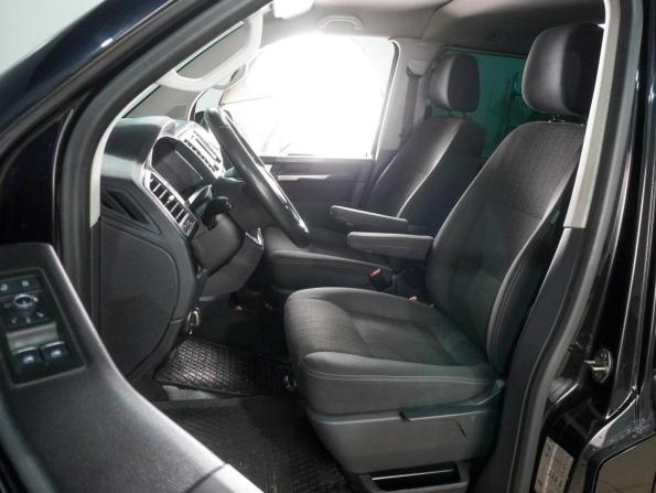 Volkswagen Multivan T6 с пробегом 2018 года, цена 3 069 000 рублей, 220980 км, минивэн, Автокод Объявления