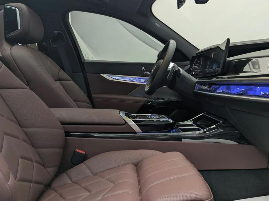 BMW 7 серии VII (G70) Воронеж  - изображение 25