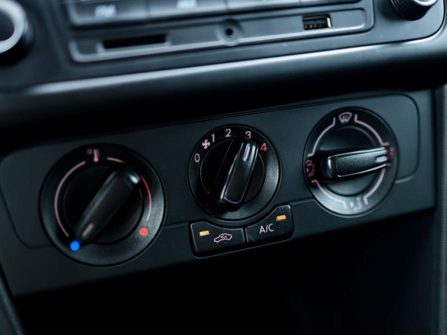 Volkswagen Polo V Рестайлинг Ижевск  - изображение 15