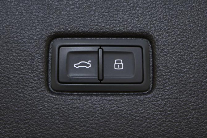 Audi Q7 II (4M) Рестайлинг с пробегом 2021 года, цена 4 750 000 рублей, 173579 км, внедорожник, Автокод Объявления