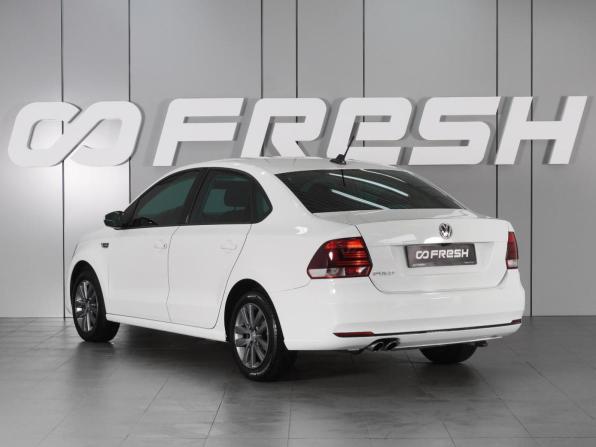 Volkswagen Polo V Рестайлинг с пробегом 2019 года, цена 1 649 000 рублей, 155437 км, седан, Автокод Объявления