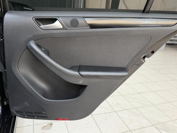 Volkswagen Jetta VI с пробегом 2013 года, цена 1 060 000 рублей, 193338 км, седан, Автокод Объявления