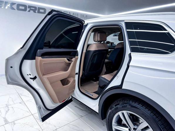 Volkswagen Touareg III с пробегом 2021 года, цена 5 550 000 рублей, 102693 км, внедорожник, Автокод Объявления