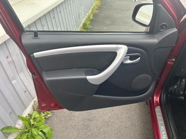 Renault Sandero I с пробегом 2011 года, цена 575 000 рублей, 132123 км, хэтчбек, Автокод Объявления