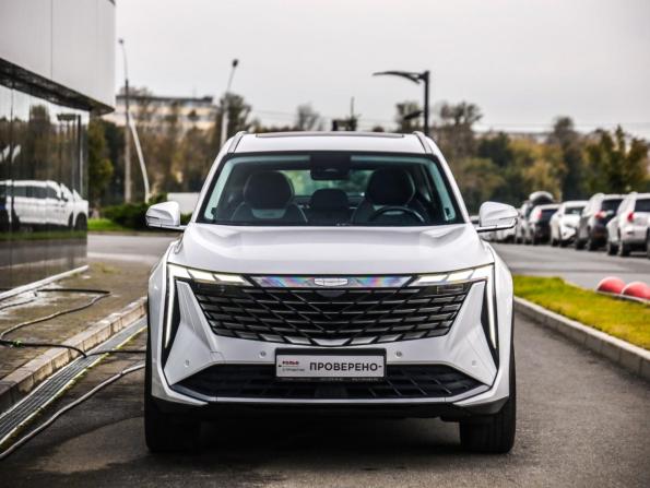 Geely Atlas II с пробегом 2023 года, цена 2 449 777 рублей, 62200 км, внедорожник, Автокод Объявления