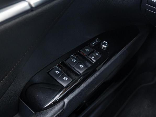 Toyota Camry VIII (XV70) с пробегом 2018 года, цена 3 150 000 рублей, 103354 км, седан, Автокод Объявления