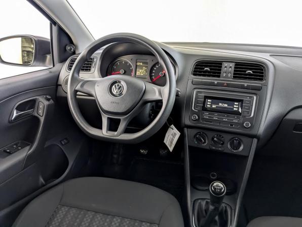 Volkswagen Polo V Рестайлинг с пробегом 2017 года, цена 1 030 000 рублей, 138723 км, седан, Автокод Объявления