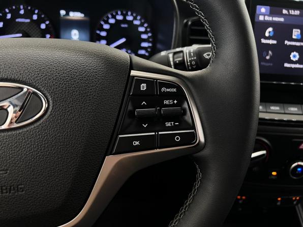 Hyundai Solaris II Рестайлинг с пробегом 2021 года, цена 1 630 000 рублей, 99916 км, седан, Автокод Объявления