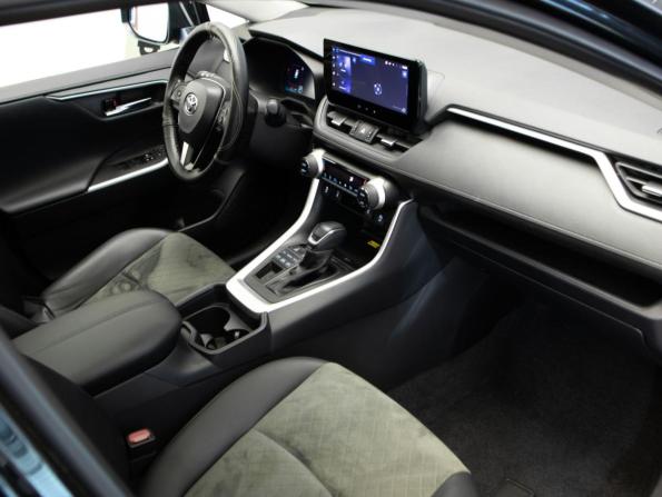 Toyota RAV4 V (XA50) с пробегом 2023 года, цена 3 449 000 рублей, 48989 км, внедорожник, Автокод Объявления