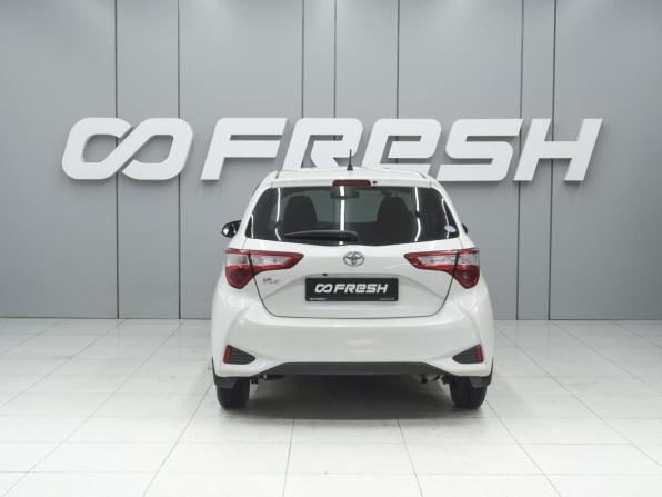 Toyota Vitz III (XP130) Рестайлинг 2 с пробегом 2018 года, цена 1 420 000 рублей, 102585 км, хэтчбек, Автокод Объявления
