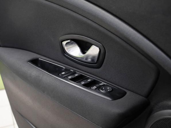 Renault Fluence I с пробегом 2010 года, цена 580 000 рублей, 143726 км, седан, Автокод Объявления