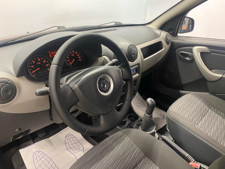 Renault Sandero I Санкт-Петербург  - изображение 9