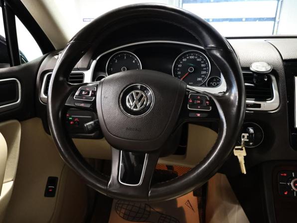 Volkswagen Touareg II с пробегом 2011 года, цена 2 440 500 рублей, 254000 км, внедорожник, Автокод Объявления