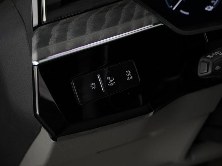 Audi e-tron I Москва  - изображение 12