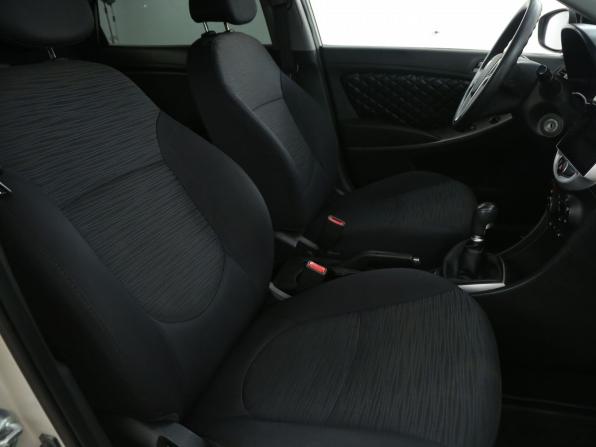 Hyundai Solaris I Рестайлинг с пробегом 2016 года, цена 989 000 рублей, 110000 км, седан, Автокод Объявления
