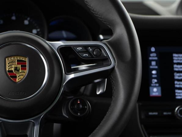 Porsche Macan I Рестайлинг с пробегом 2021 года, цена 7 198 055 рублей, 70732 км, внедорожник, Автокод Объявления